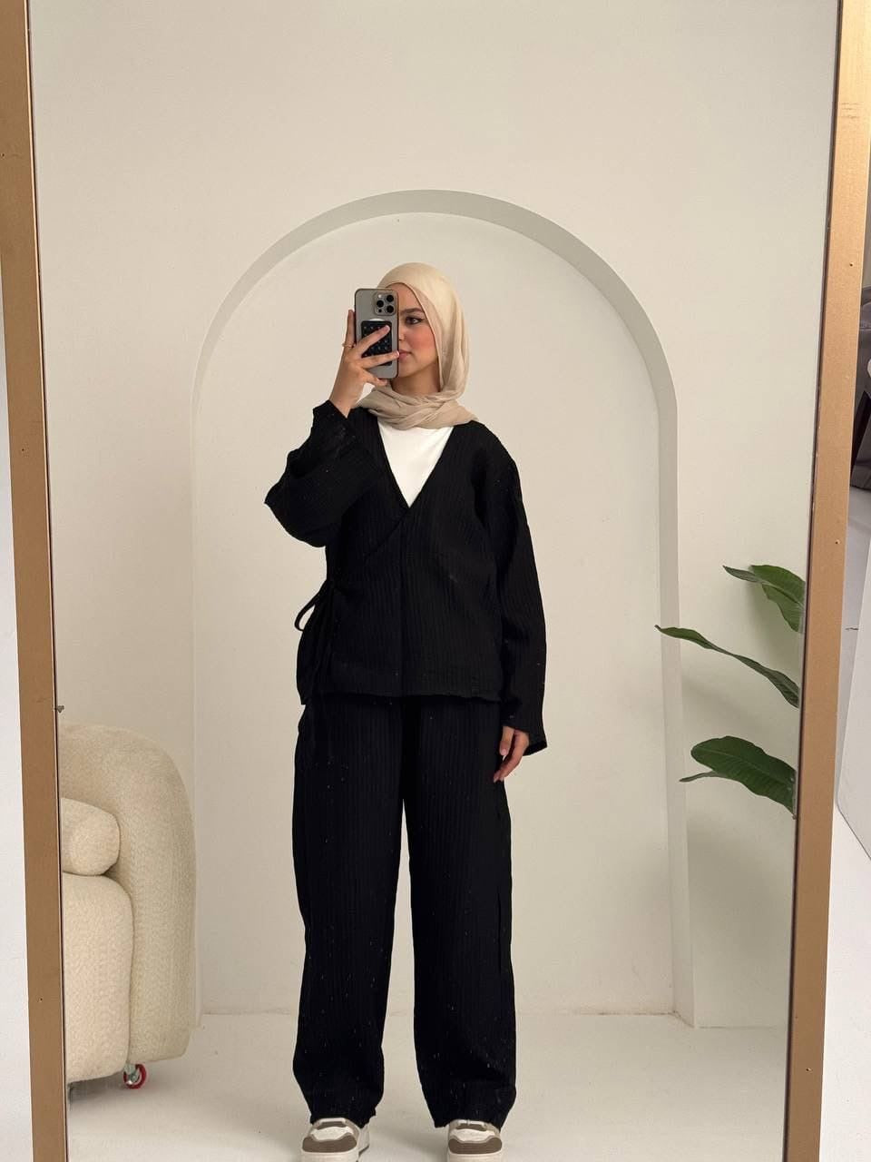 Tied wrap suit