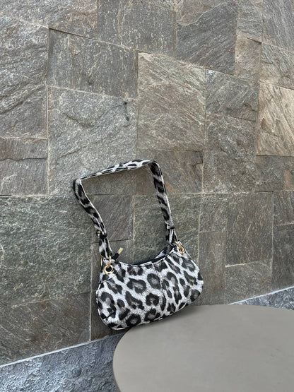 Classic Crescent Bag